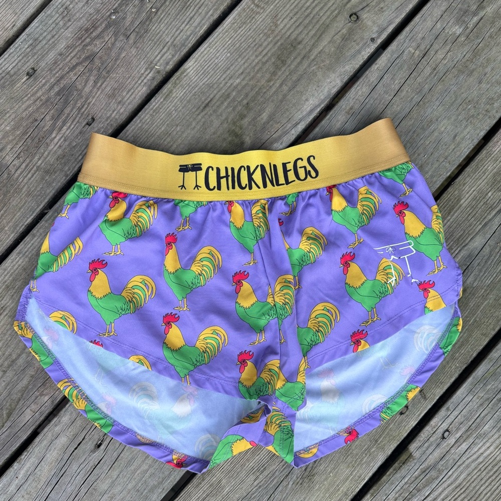 Chicknlegs 2” rooster short